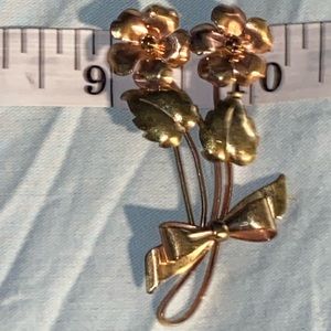 VINTAGE BINDERS BROTHERS FLOWER GOLD FILLED BROOCH